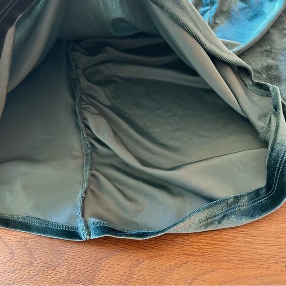 Abercrombie & Fitch Velvet Green side Ruffle Mini Skirt unlined size large L - Picture 6 of 7